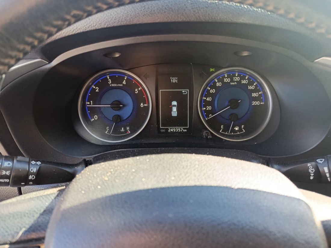 Toyota Hilux SRV, foto 5