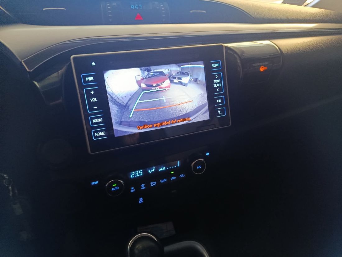 Toyota Hilux SRV, foto 7