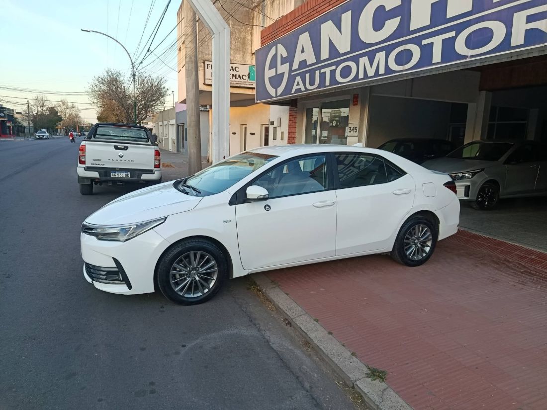Toyota Corolla XEI, foto 2