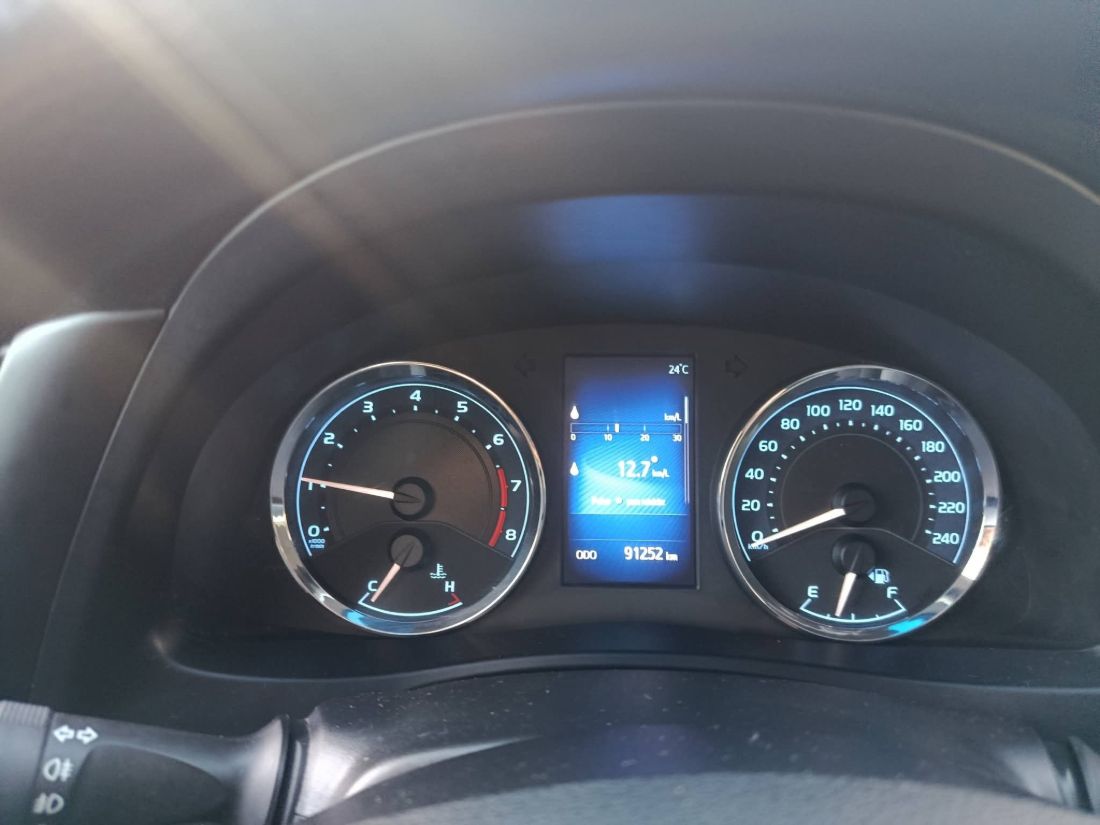 Toyota Corolla XEI, foto 5